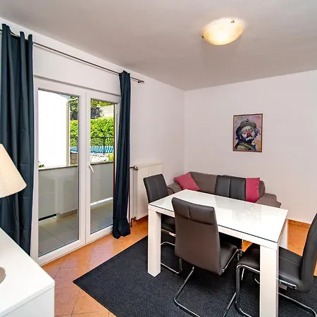 Apartman Lovely With Free Boat Perth & Swimmimg Pool *