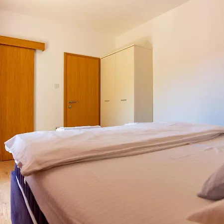 Lovely With Free Boat Perth & Swimmimg Pool Apartman