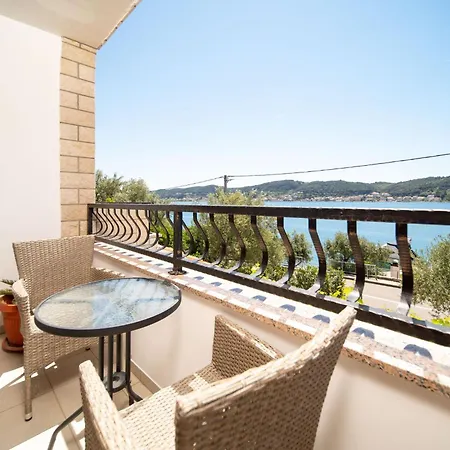 Lovely With Free Boat Perth & Swimmimg Pool Apartman