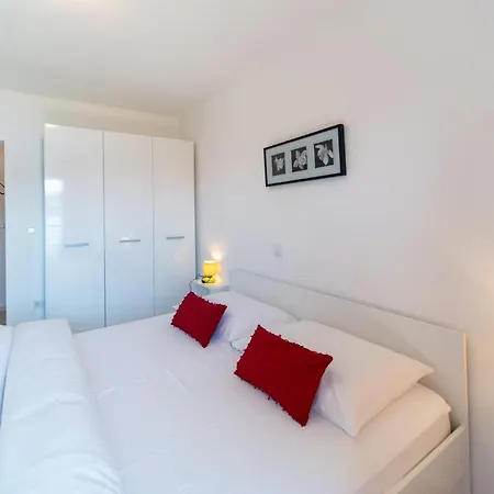 Apartman Lovely With Free Boat Perth & Swimmimg Pool *